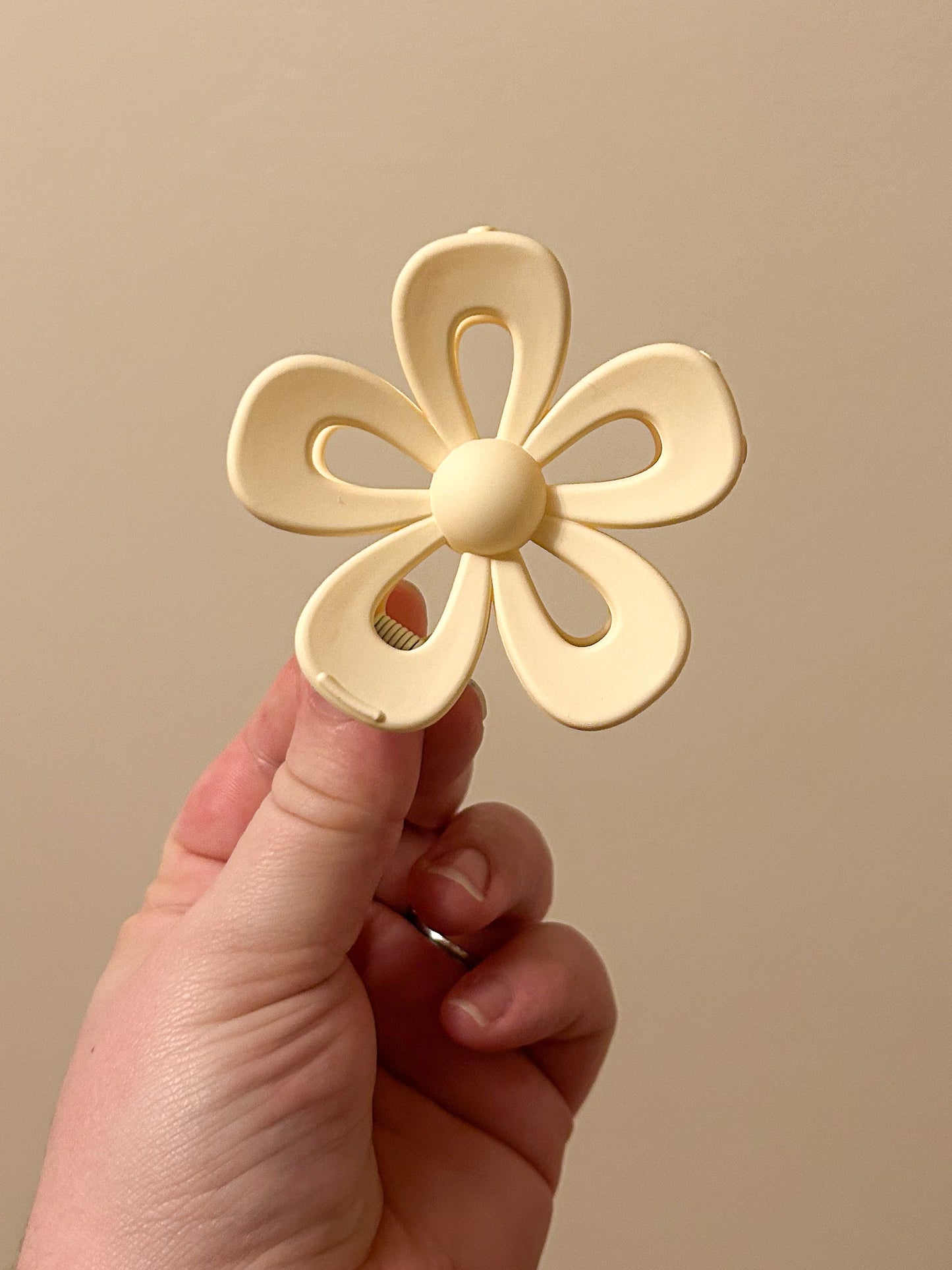 Cutout Flower Claw Clip