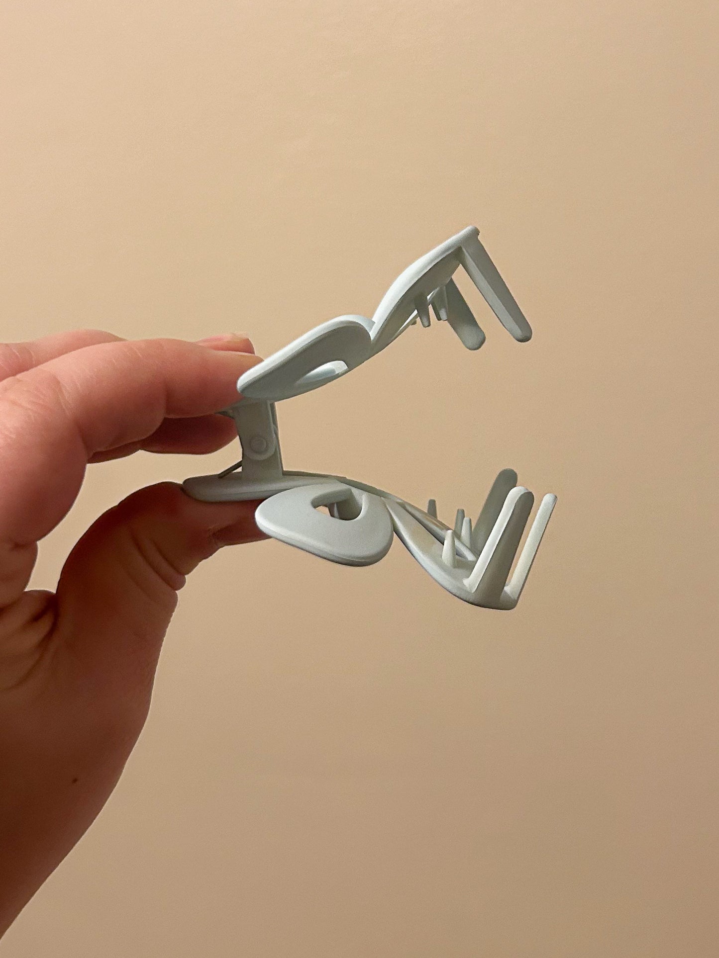 Cutout Flower Claw Clip