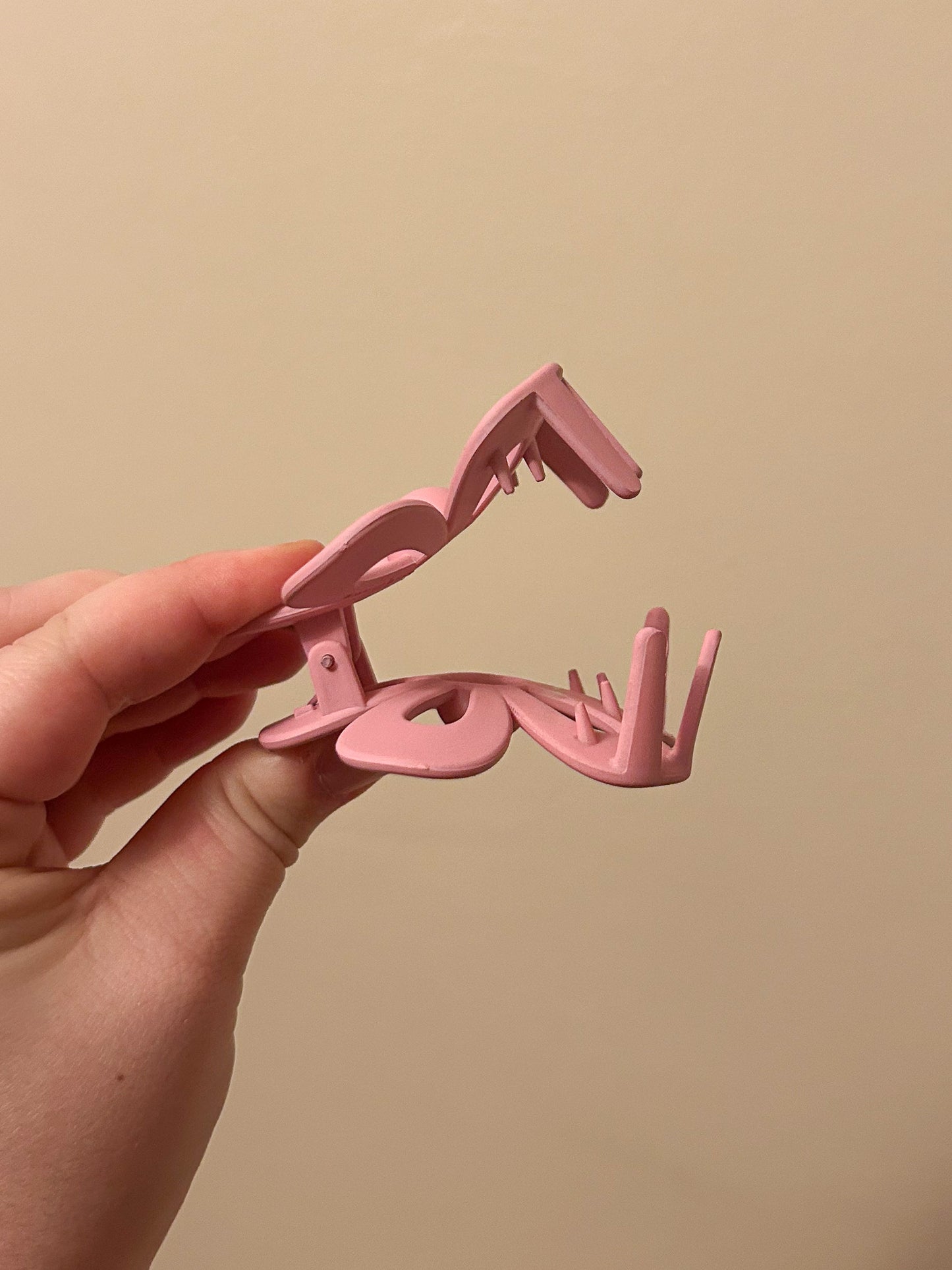 Cutout Flower Claw Clip