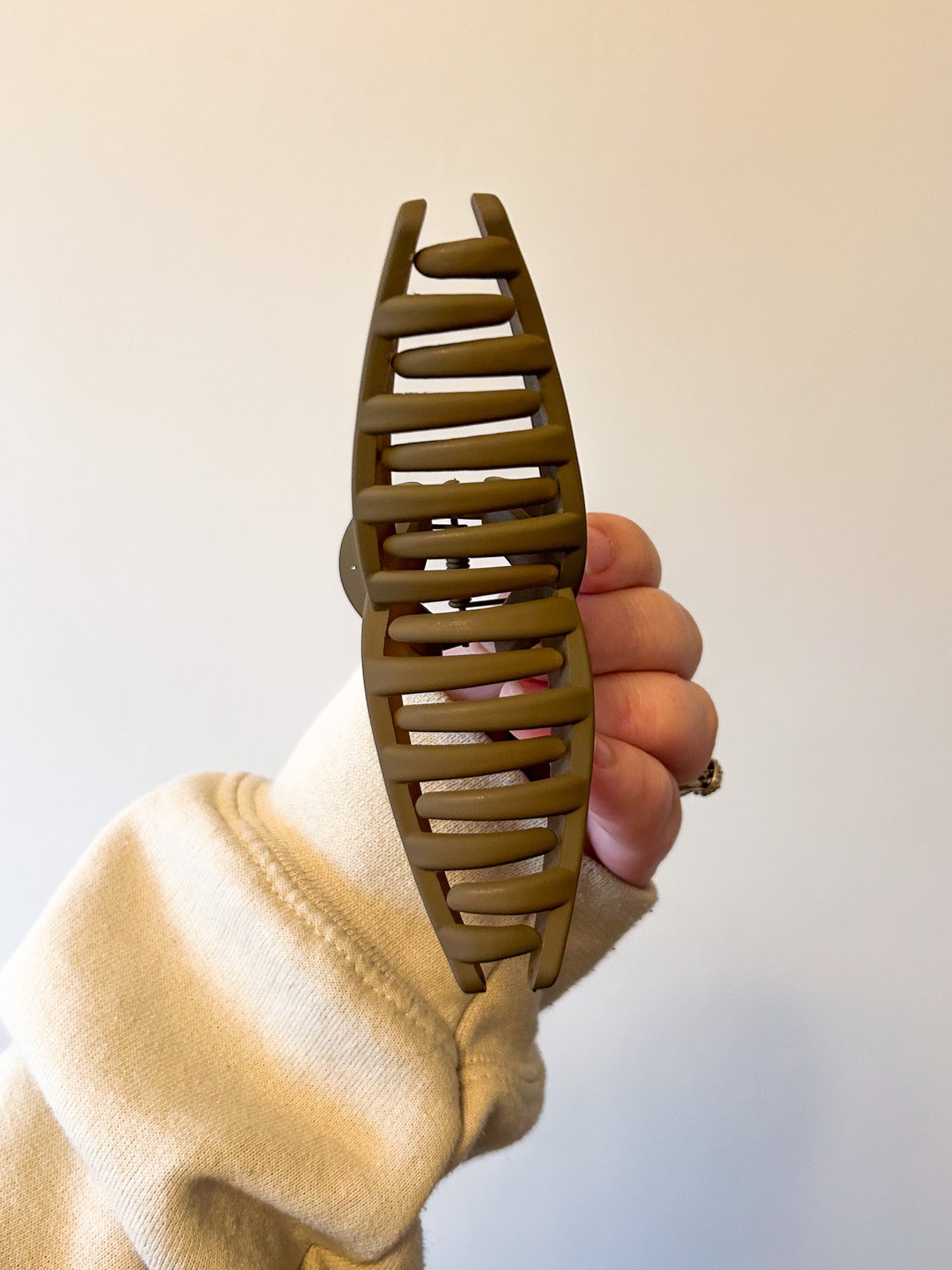 Looped Claw Clip
