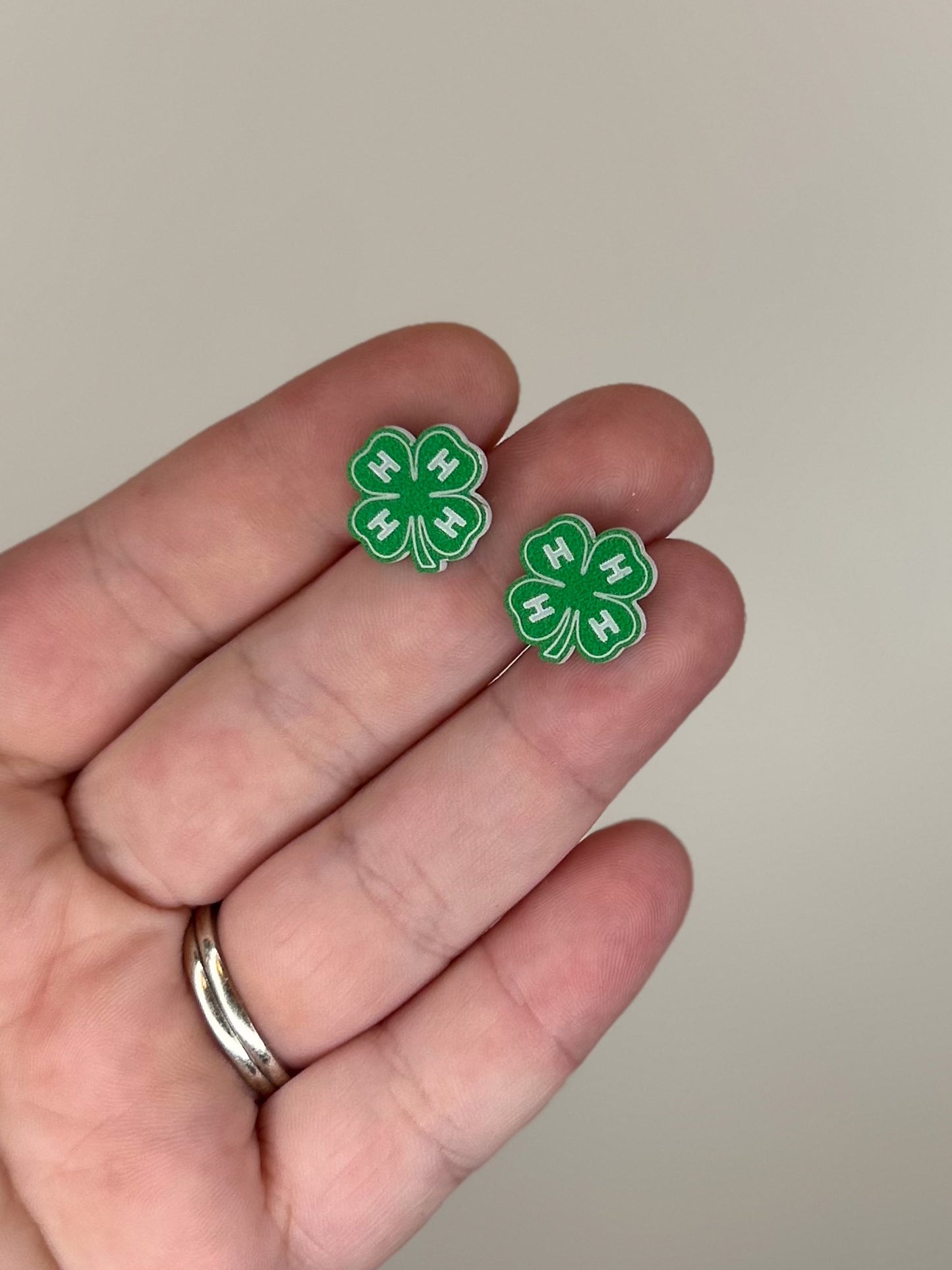 4-H Studs