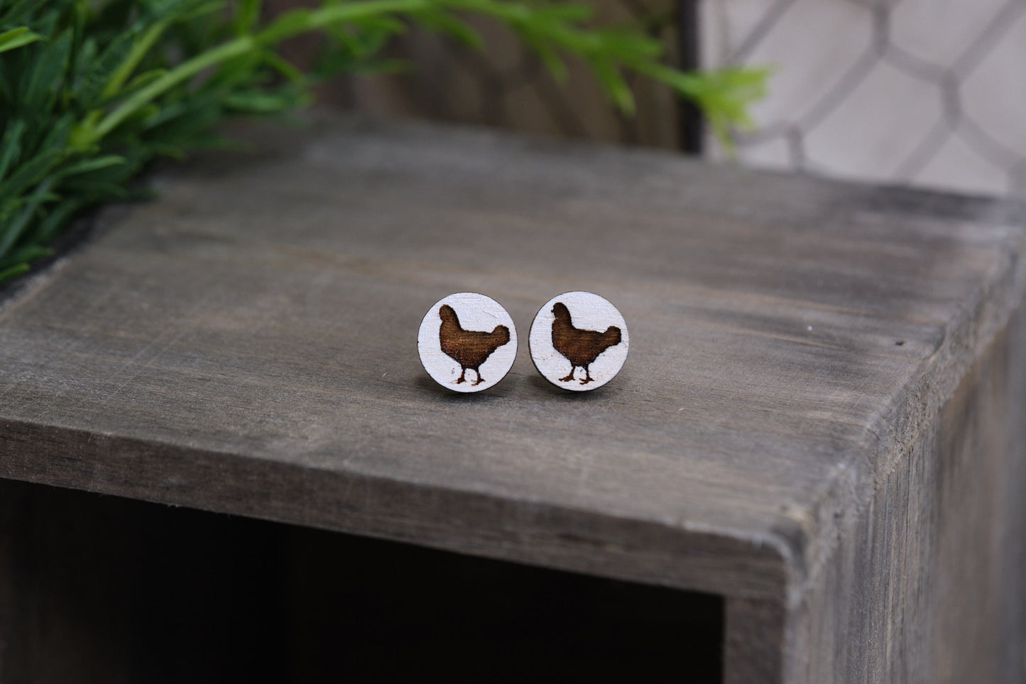 White Wooden Chicken Stud