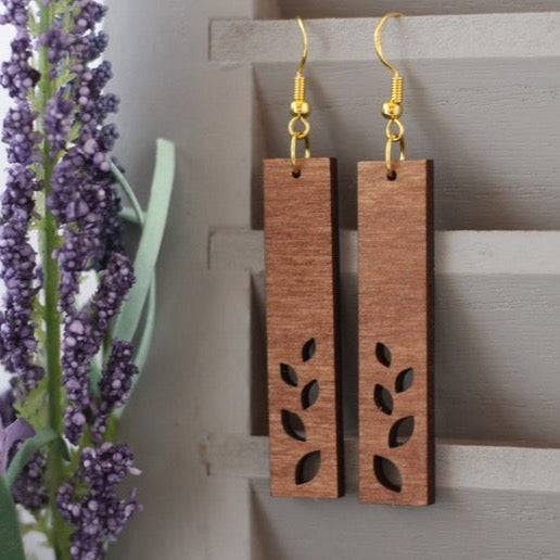 Leaf Bar Cutout Earrings