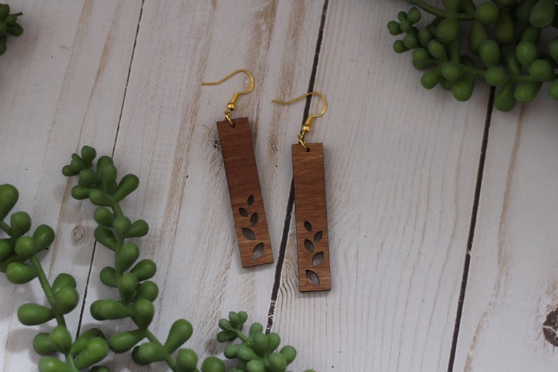 Leaf Bar Cutout Earrings