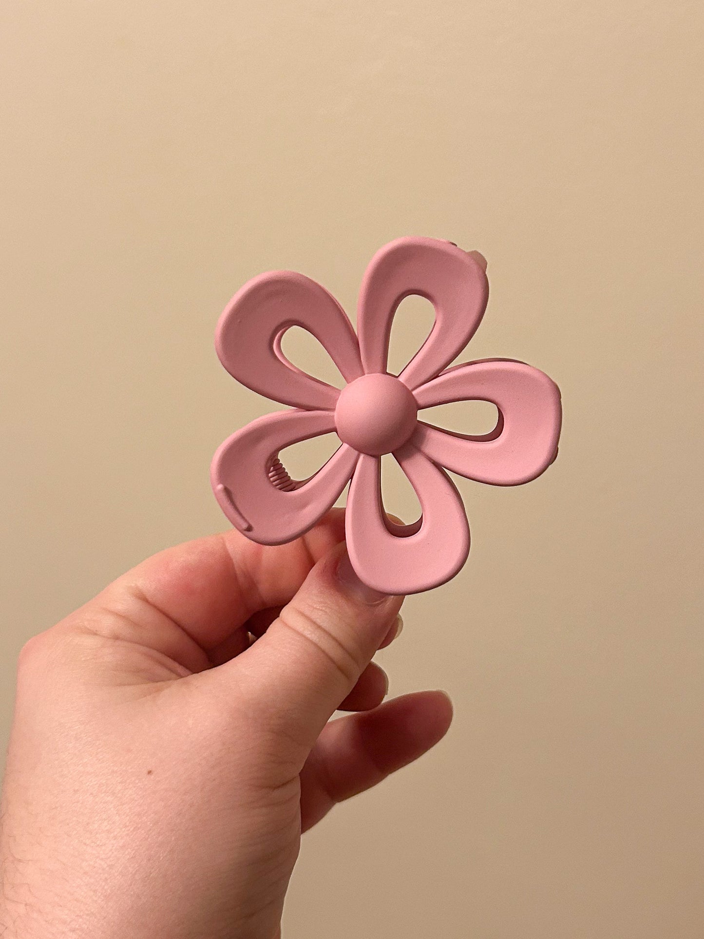 Cutout Flower Claw Clip