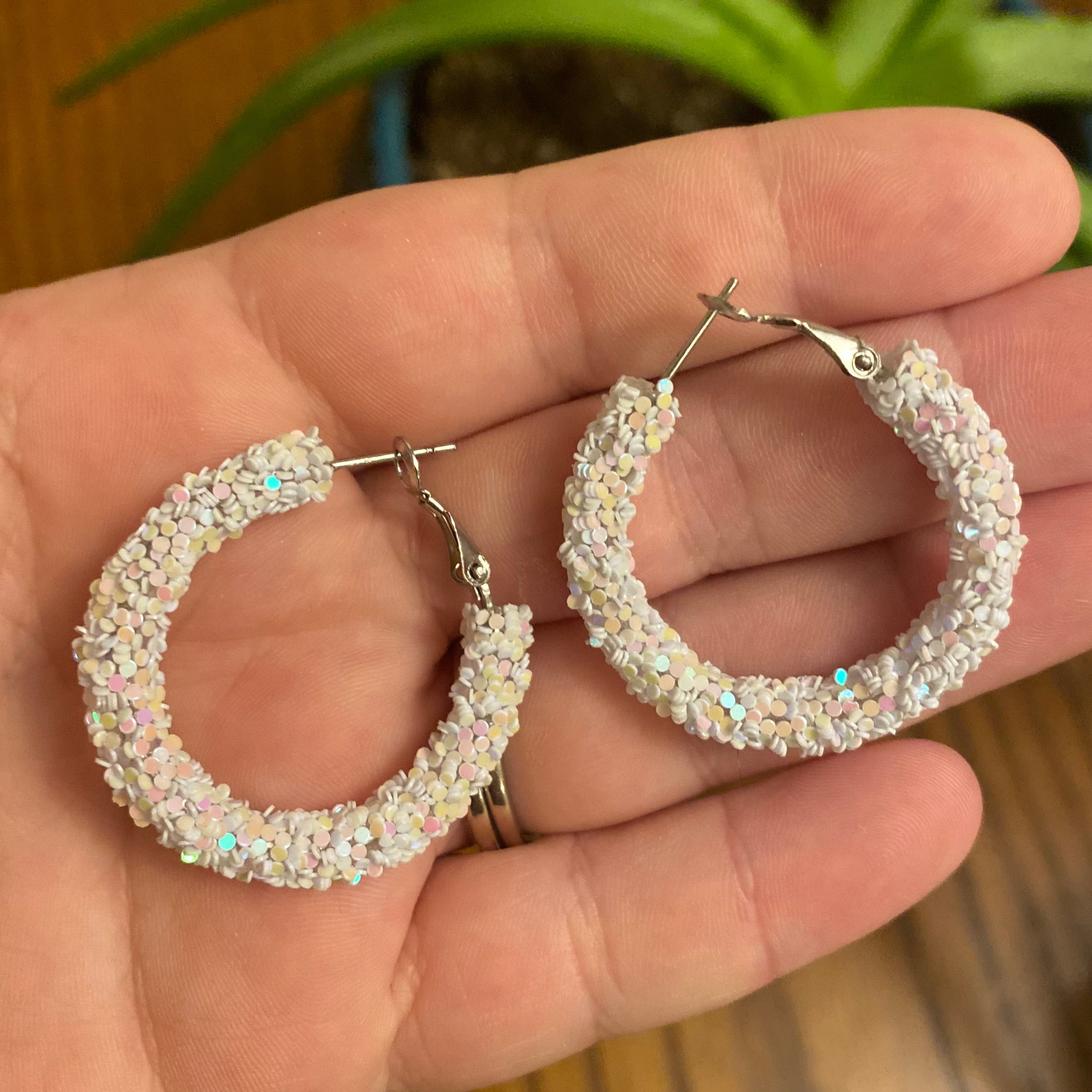 Amazon.com: Gold Hoop Earrings for Women Chunky Rhinestone Hoop Earrings  Cubic Zirconia Huggie Earrings Lightweight Statement Earrings Big Circle  Stud Earrings Bridal Wedding Jewelry Christmas Gifts for Girls: Clothing,  Shoes & Jewelry